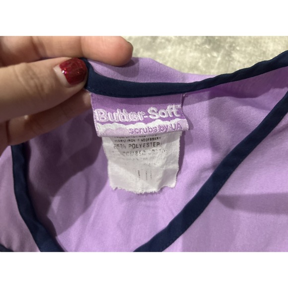 Butter‎ Soft Womens XS Scrub Top POCKETS V neck Purple Blue Gray Pink (2) Tops - Picture 6 of 13